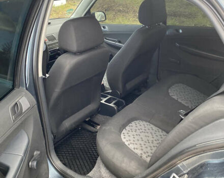 Серый Шкода Фабия, объемом двигателя 1.2 л и пробегом 207 тыс. км за 4000 $, фото 11 на Automoto.ua