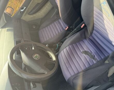 Сірий Шкода Фабія, об'ємом двигуна 1.4 л та пробігом 152 тис. км за 1500 $, фото 5 на Automoto.ua