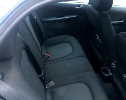 Серый Шкода Фабия, объемом двигателя 1.2 л и пробегом 260 тыс. км за 3200 $, фото 5 на Automoto.ua