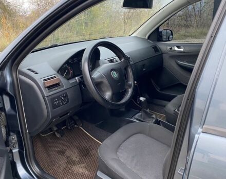 Серый Шкода Фабия, объемом двигателя 1.4 л и пробегом 293 тыс. км за 4200 $, фото 15 на Automoto.ua