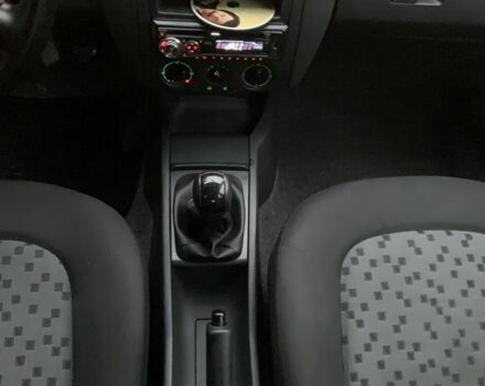 Серый Шкода Фабия, объемом двигателя 1.2 л и пробегом 178 тыс. км за 2500 $, фото 11 на Automoto.ua