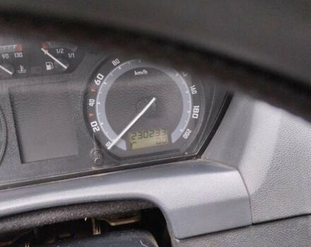 Серый Шкода Фабия, объемом двигателя 1.2 л и пробегом 230 тыс. км за 3100 $, фото 1 на Automoto.ua