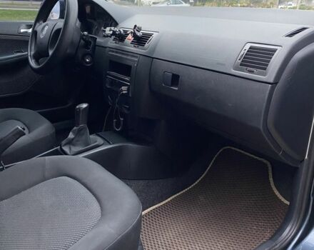 Серый Шкода Фабия, объемом двигателя 1.4 л и пробегом 293 тыс. км за 4200 $, фото 19 на Automoto.ua