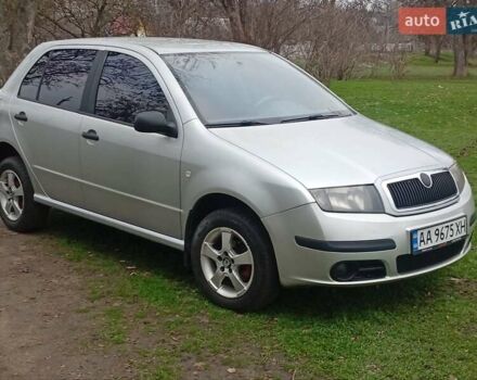 Сірий Шкода Фабія, об'ємом двигуна 1.2 л та пробігом 239 тис. км за 3000 $, фото 3 на Automoto.ua