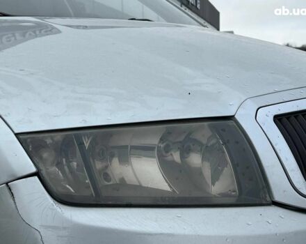 Серый Шкода Фабия, объемом двигателя 1.2 л и пробегом 243 тыс. км за 3390 $, фото 12 на Automoto.ua