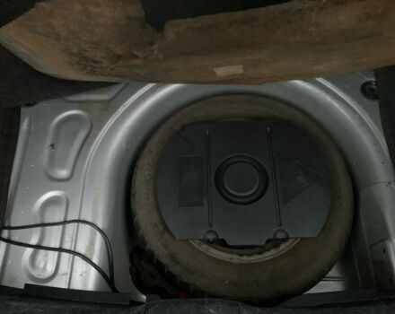 Серый Шкода Фабия, объемом двигателя 1.2 л и пробегом 178 тыс. км за 2500 $, фото 10 на Automoto.ua