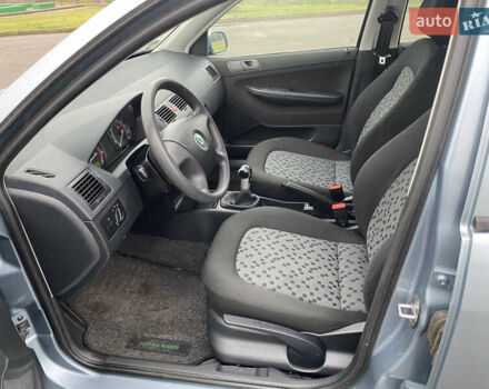 Серый Шкода Фабия, объемом двигателя 1.4 л и пробегом 96 тыс. км за 4900 $, фото 9 на Automoto.ua