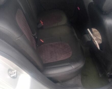 Серый Шкода Фабия, объемом двигателя 1.2 л и пробегом 250 тыс. км за 2300 $, фото 6 на Automoto.ua