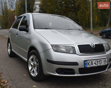 Серый Шкода Фабия, объемом двигателя 1.2 л и пробегом 240 тыс. км за 3500 $, фото 26 на Automoto.ua