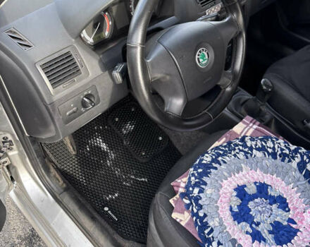 Серый Шкода Фабия, объемом двигателя 1.2 л и пробегом 188 тыс. км за 2200 $, фото 8 на Automoto.ua