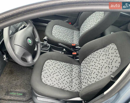 Серый Шкода Фабия, объемом двигателя 1.4 л и пробегом 96 тыс. км за 4900 $, фото 12 на Automoto.ua