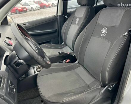 Серый Шкода Фабия, объемом двигателя 1.2 л и пробегом 243 тыс. км за 3390 $, фото 18 на Automoto.ua