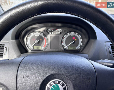 Серый Шкода Фабия, объемом двигателя 1.2 л и пробегом 188 тыс. км за 2200 $, фото 7 на Automoto.ua