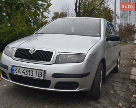 Серый Шкода Фабия, объемом двигателя 1.2 л и пробегом 240 тыс. км за 3500 $, фото 28 на Automoto.ua