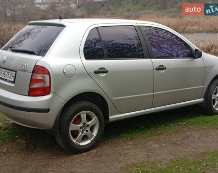 Серый Шкода Фабия, объемом двигателя 1.2 л и пробегом 239 тыс. км за 3000 $, фото 2 на Automoto.ua