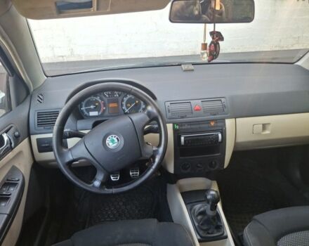 Сірий Шкода Фабія, об'ємом двигуна 1.4 л та пробігом 380 тис. км за 3200 $, фото 5 на Automoto.ua