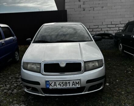 Серый Шкода Фабия, объемом двигателя 1.2 л и пробегом 309 тыс. км за 1900 $, фото 1 на Automoto.ua