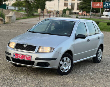 Серый Шкода Фабия, объемом двигателя 1.4 л и пробегом 203 тыс. км за 3850 $, фото 1 на Automoto.ua