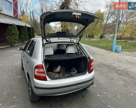 Серый Шкода Фабия, объемом двигателя 1.2 л и пробегом 215 тыс. км за 3500 $, фото 12 на Automoto.ua