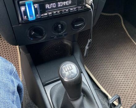 Серый Шкода Фабия, объемом двигателя 1.4 л и пробегом 293 тыс. км за 4200 $, фото 17 на Automoto.ua