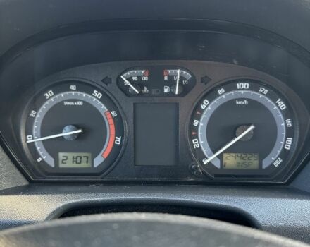 Серый Шкода Фабия, объемом двигателя 1.2 л и пробегом 244 тыс. км за 3200 $, фото 12 на Automoto.ua