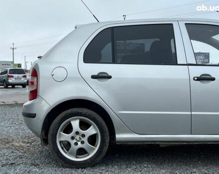 Серый Шкода Фабия, объемом двигателя 1.2 л и пробегом 243 тыс. км за 3390 $, фото 8 на Automoto.ua