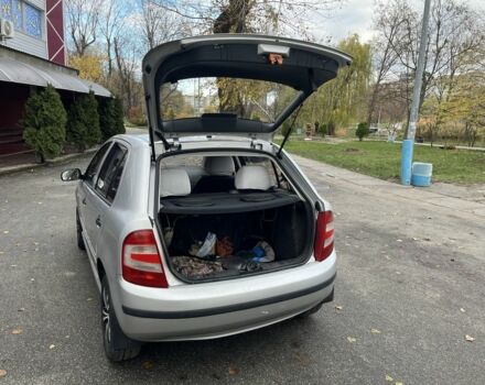 Серый Шкода Фабия, объемом двигателя 1.2 л и пробегом 215 тыс. км за 3500 $, фото 7 на Automoto.ua