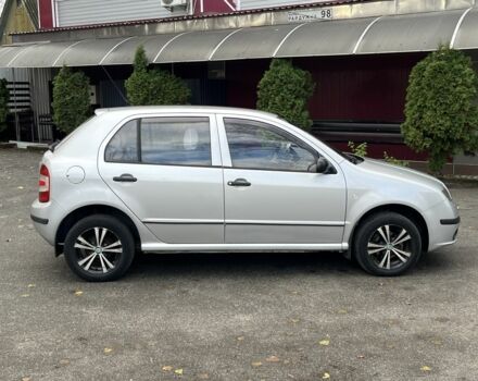 Серый Шкода Фабия, объемом двигателя 1.2 л и пробегом 215 тыс. км за 3500 $, фото 1 на Automoto.ua