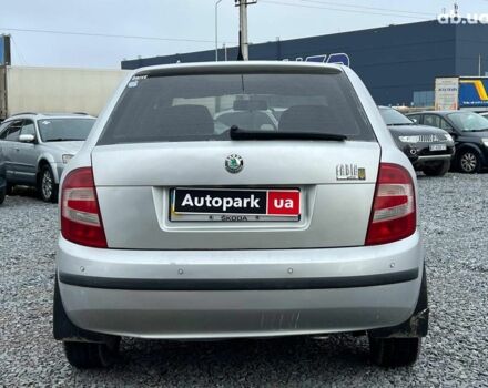 Серый Шкода Фабия, объемом двигателя 1.2 л и пробегом 243 тыс. км за 3390 $, фото 5 на Automoto.ua