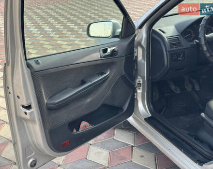 Шкода Фабія 2006 у Чернівцях на Automoto.ua Сірий Шкода Фабія, об'ємом двигуна 1.39 л та пробігом 301 тис. км за 2600 $, фото 17 на Automoto.ua