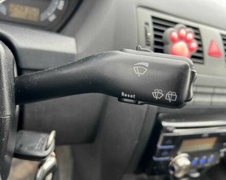 Серый Шкода Фабия, объемом двигателя 1.2 л и пробегом 243 тыс. км за 3390 $, фото 18 на Automoto.ua