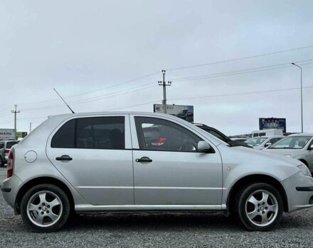 Серый Шкода Фабия, объемом двигателя 1.2 л и пробегом 243 тыс. км за 3390 $, фото 5 на Automoto.ua