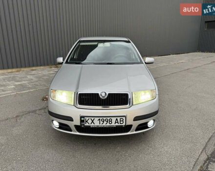 Шкода Фабия 2006 в Харькове на Automoto.ua Серый Шкода Фабия, объемом двигателя 1.2 л и пробегом 198 тыс. км за 3700 $, фото 1 на Automoto.ua