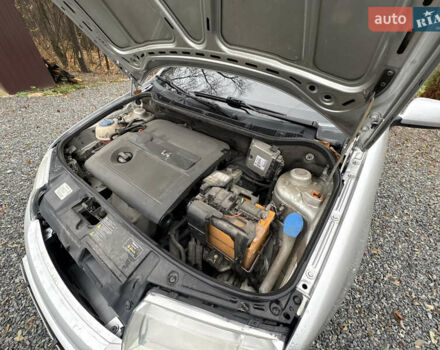 Серый Шкода Фабия, объемом двигателя 1.4 л и пробегом 147 тыс. км за 5600 $, фото 28 на Automoto.ua