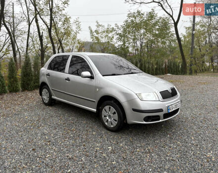 Серый Шкода Фабия, объемом двигателя 1.4 л и пробегом 147 тыс. км за 5600 $, фото 5 на Automoto.ua