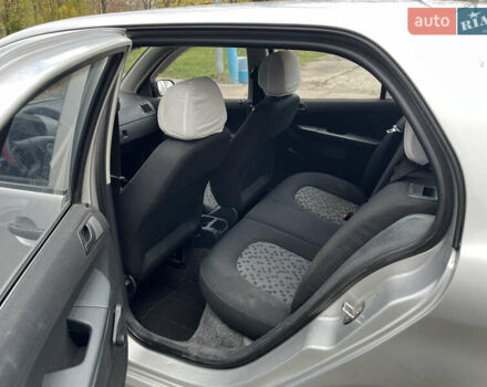 Серый Шкода Фабия, объемом двигателя 1.2 л и пробегом 215 тыс. км за 3500 $, фото 10 на Automoto.ua