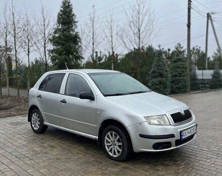 Серый Шкода Фабия, объемом двигателя 1.2 л и пробегом 240 тыс. км за 2450 $, фото 3 на Automoto.ua