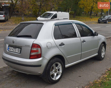 Серый Шкода Фабия, объемом двигателя 1.2 л и пробегом 240 тыс. км за 3500 $, фото 4 на Automoto.ua