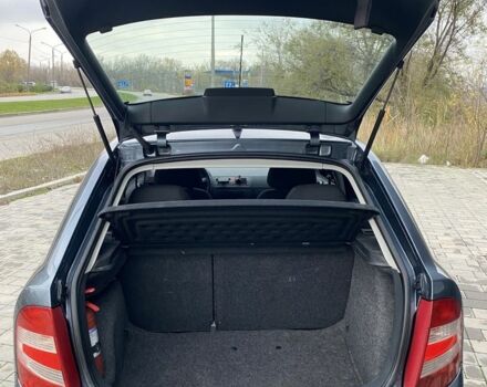 Серый Шкода Фабия, объемом двигателя 1.4 л и пробегом 293 тыс. км за 4200 $, фото 22 на Automoto.ua