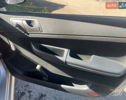 Серый Шкода Фабия, объемом двигателя 1.4 л и пробегом 190 тыс. км за 3800 $, фото 8 на Automoto.ua