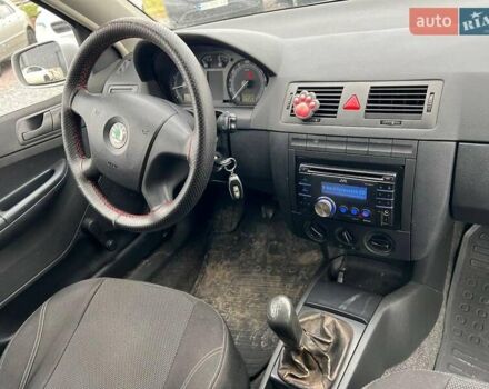 Серый Шкода Фабия, объемом двигателя 1.2 л и пробегом 243 тыс. км за 3390 $, фото 32 на Automoto.ua