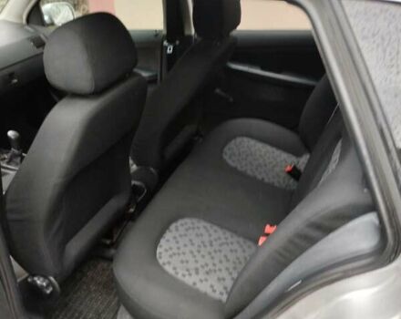 Серый Шкода Фабия, объемом двигателя 1.2 л и пробегом 230 тыс. км за 3100 $, фото 3 на Automoto.ua