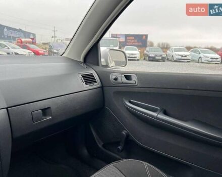 Серый Шкода Фабия, объемом двигателя 1.2 л и пробегом 243 тыс. км за 3390 $, фото 28 на Automoto.ua