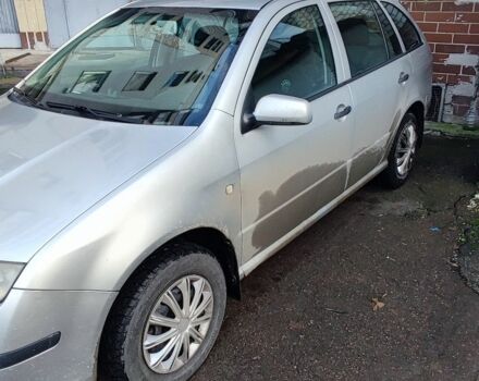 Серый Шкода Фабия, объемом двигателя 1.4 л и пробегом 288 тыс. км за 3600 $, фото 2 на Automoto.ua