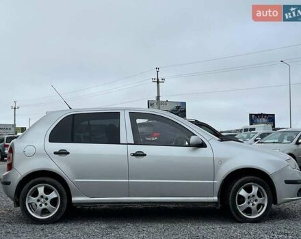 Серый Шкода Фабия, объемом двигателя 1.2 л и пробегом 243 тыс. км за 3390 $, фото 9 на Automoto.ua