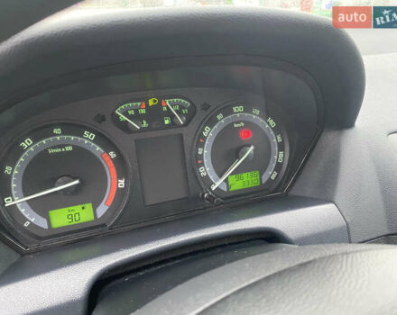 Серый Шкода Фабия, объемом двигателя 1.4 л и пробегом 96 тыс. км за 4900 $, фото 13 на Automoto.ua