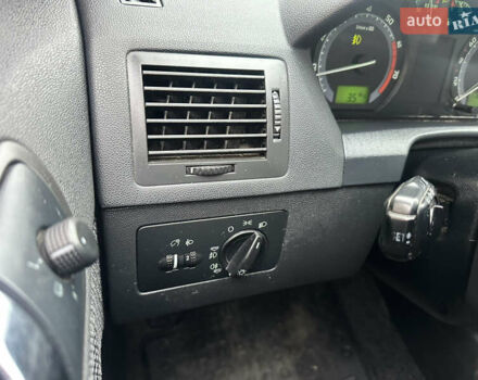 Сірий Шкода Фабія, об'ємом двигуна 1.4 л та пробігом 178 тис. км за 3899 $, фото 9 на Automoto.ua