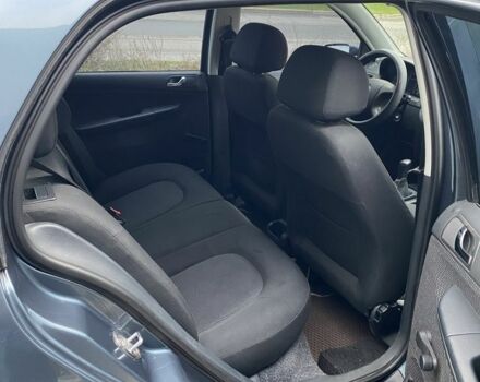 Серый Шкода Фабия, объемом двигателя 1.4 л и пробегом 293 тыс. км за 4200 $, фото 10 на Automoto.ua