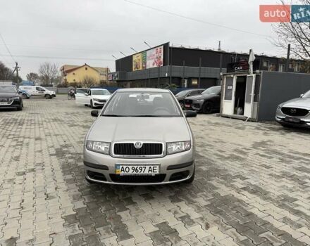 Серый Шкода Фабия, объемом двигателя 0 л и пробегом 46 тыс. км за 4900 $, фото 2 на Automoto.ua