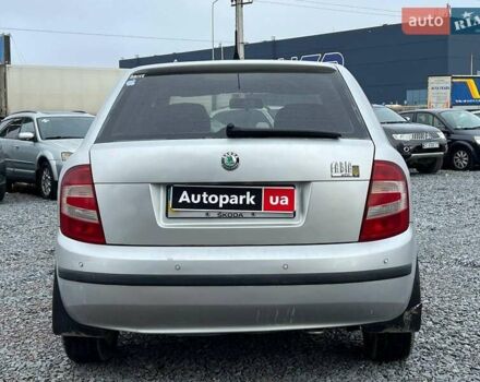 Серый Шкода Фабия, объемом двигателя 1.2 л и пробегом 243 тыс. км за 3390 $, фото 5 на Automoto.ua